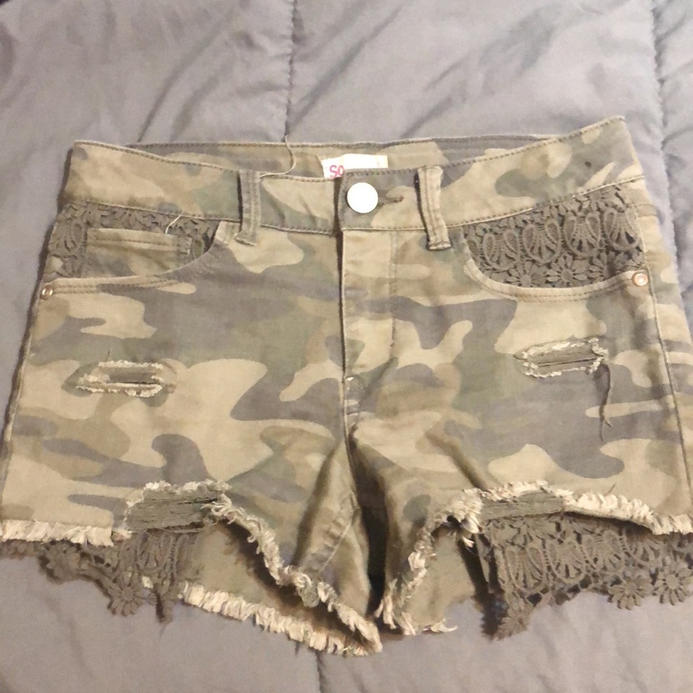 Big Girls Camo shorts